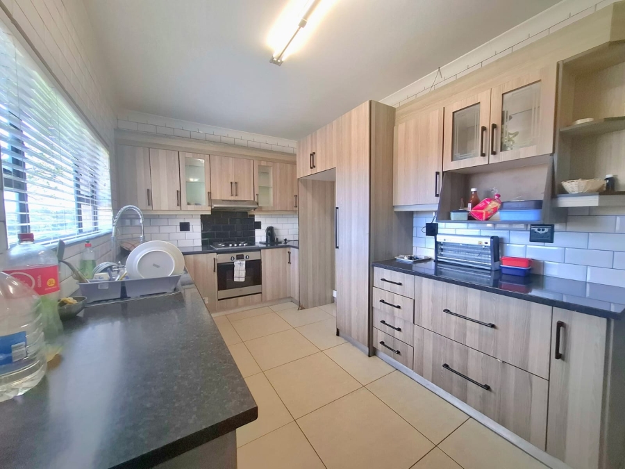 3 Bedroom Property for Sale in Cambridge Eastern Cape